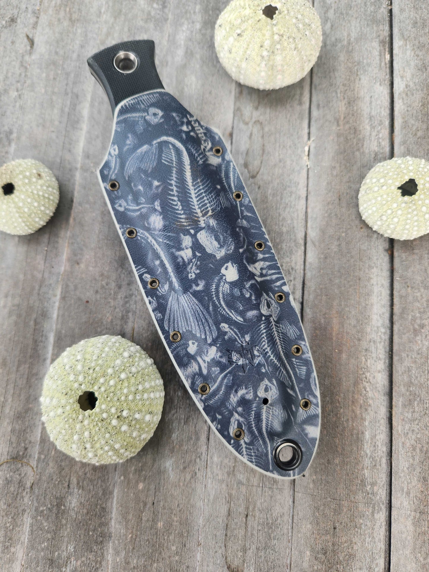 Angler Knives Dorado #9 - Peel Ply black g10 handle