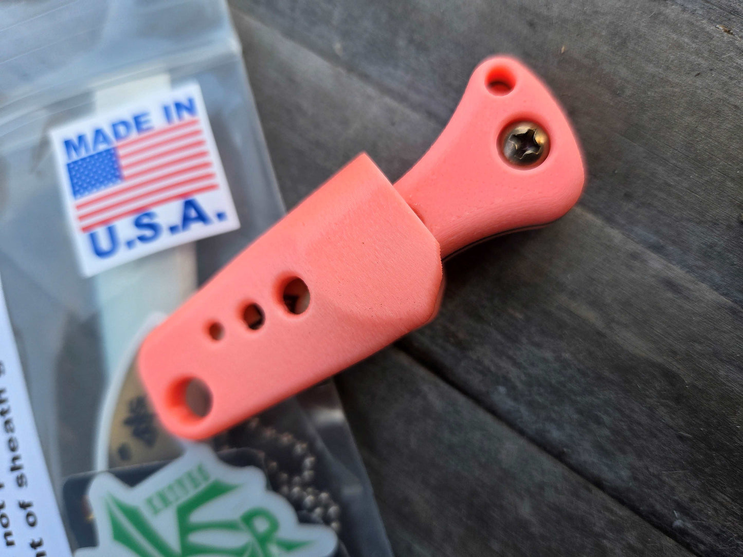 Turner CNC Anchovy - Pink glow handle Pink glow sheath