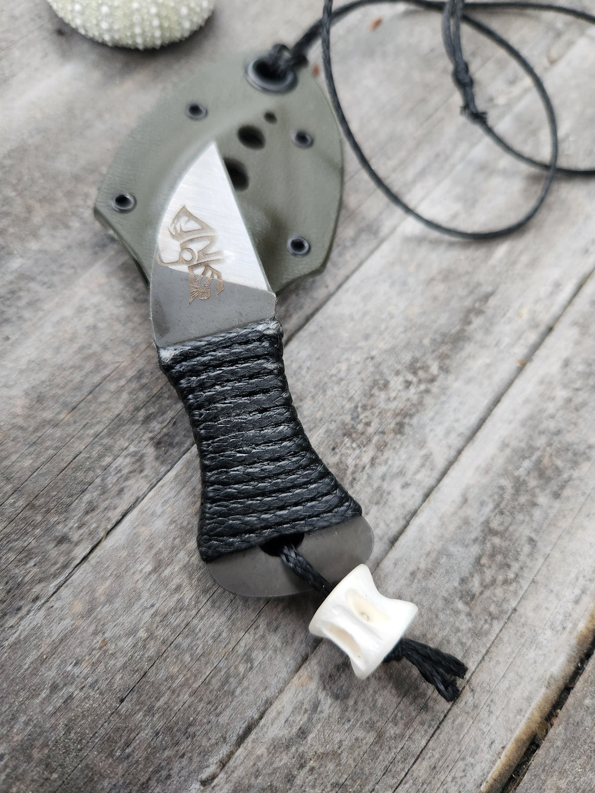 Angler Knives Anchovy Kevlar wrap
