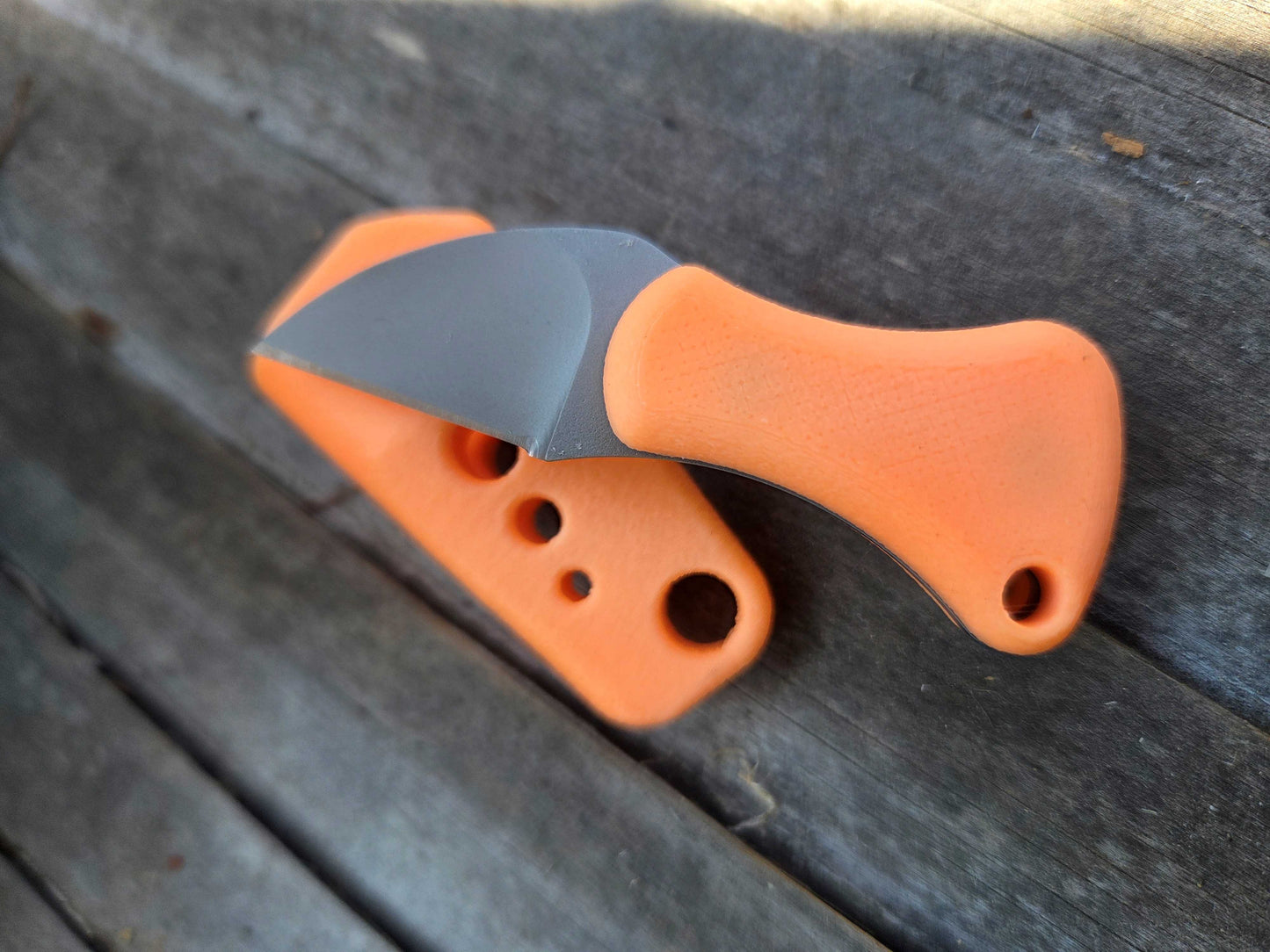 Turner CNC Anchovy - orange glow handle Glow orange sheath