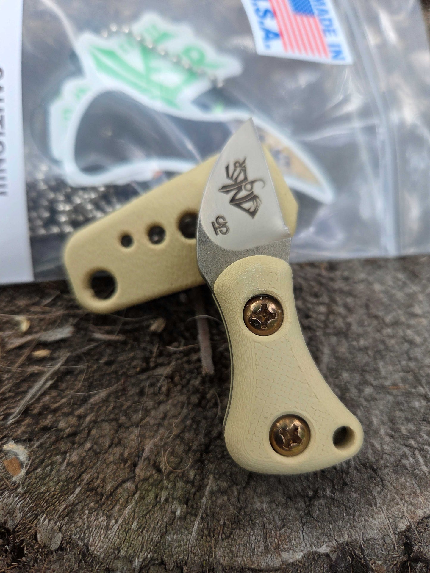 Turner CNC Anchovy - Tan handle Tan sheath